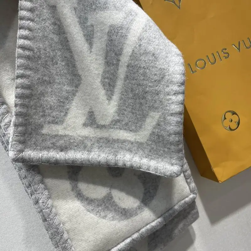 LV scarf 20X230cm E28 (30)